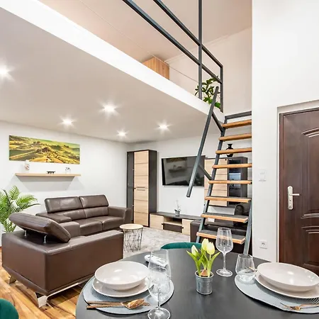 Cozy Nest For Couples *